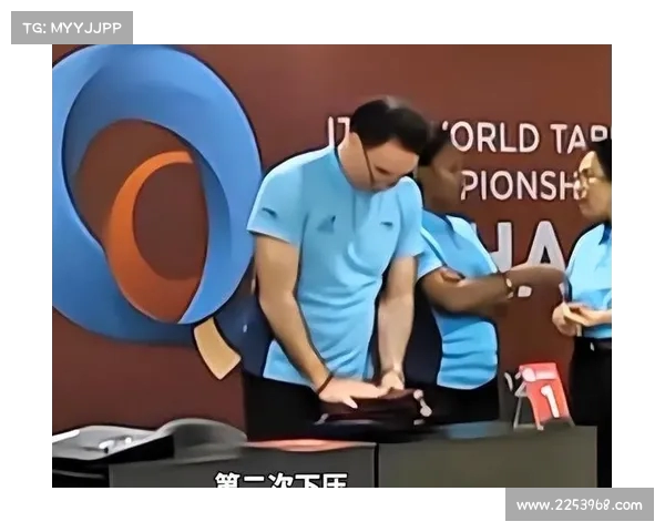 网球比赛裁判误判引发争议 球员与观众反应激烈关注公平公正问题 网球比赛裁判误判引发争议 球员与观众反应激烈关注公平公正问题